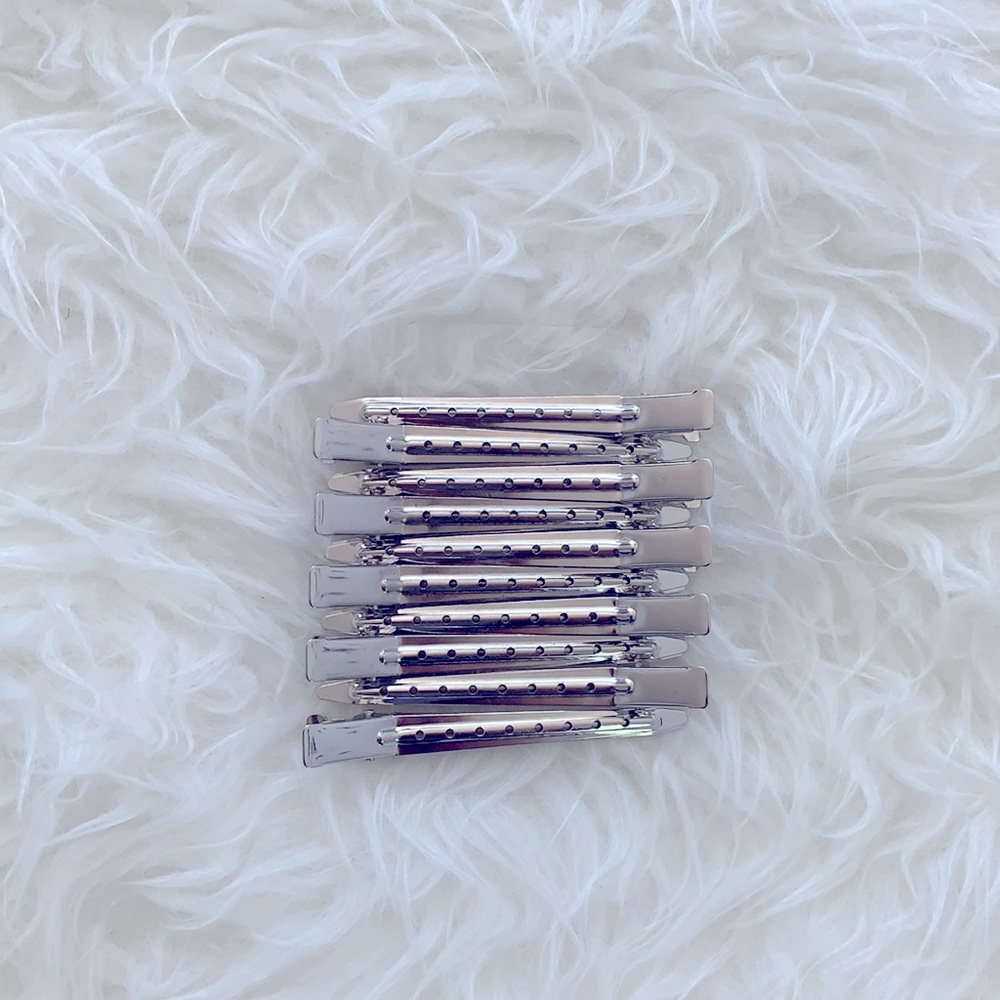 10 Hair clips [FREE WITH PURCHASE OF 1+ ITEMS]